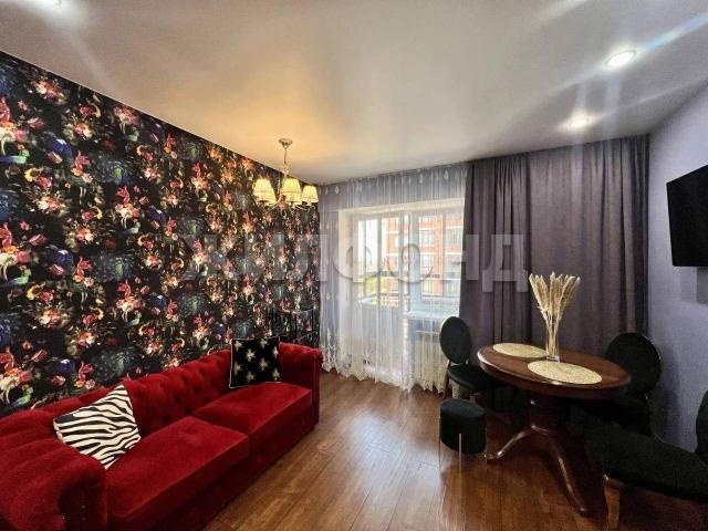 Квартира на продажу в Иркутске, Братская улица, 7/10 фото №0