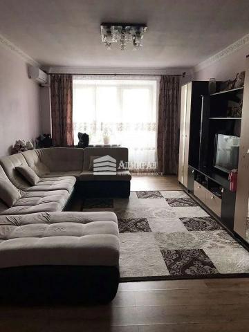 Квартира на продажу в Ростове-на-Дону, проспект Ленина, 81/1 фото №0