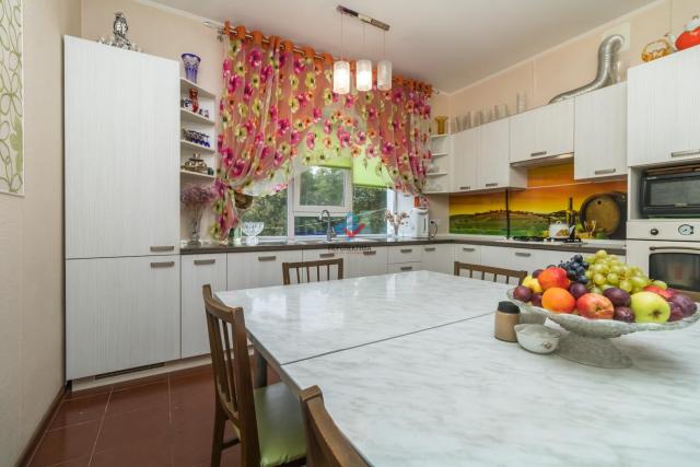 Дом на продажу в Уфе, Сарапульская улица, 62А фото №2