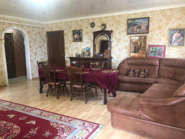 Квартира на продажу в Ростове-на-Дону, улица Малиновского, 76 фото №0