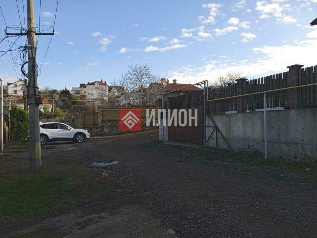 Участок на продажу в Севастополе, Красивая улица фото №0