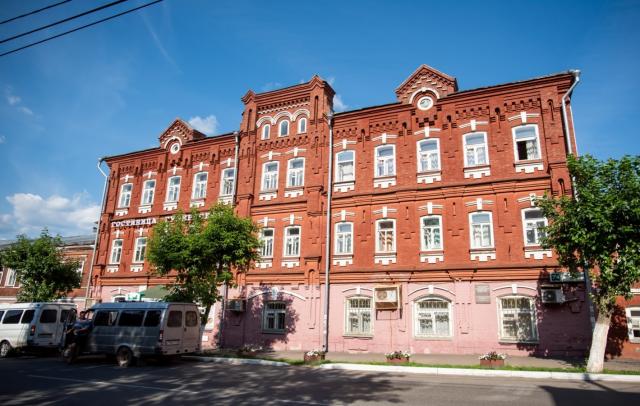 Гостиница на продажу в Кирове, ул. Казанская, д. 72-74 фото №1