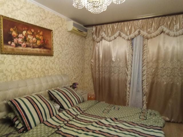 Квартира на продажу в Ростове-на-Дону, Вятская улица, 77 фото №1