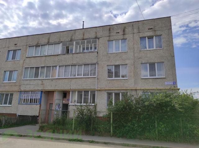 Квартира на продажу в Урмаре, Молодёжная улица, 18 фото №0