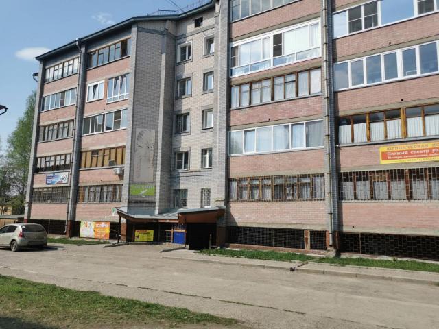 Офис на продажу в Кирове, улица Свердлова, 18Б фото №0