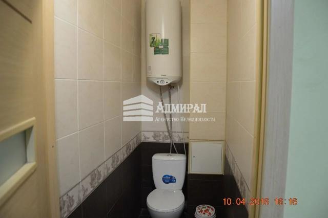 Квартира на продажу в Ростове-на-Дону, улица Варфоломеева, 265 фото №2