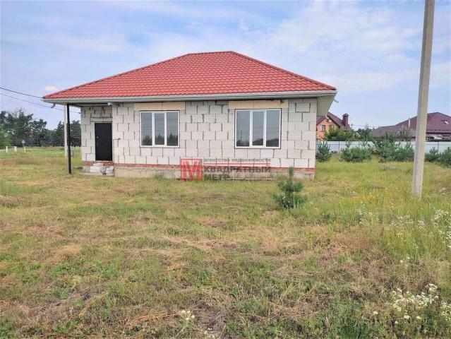 Коттедж на продажу в Озерках, Приозёрная улица фото №1