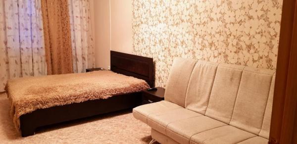 Квартира в аренду в Кораблино, Октябрьская улица, 2 фото №0