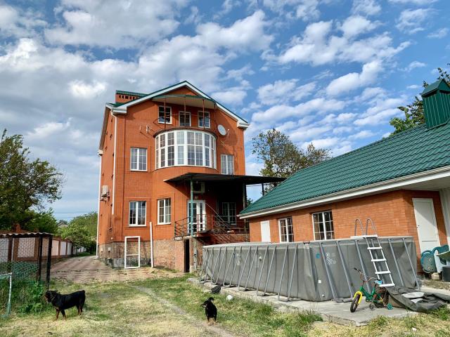 Дом с участком на продажу в Ростове-на-Дону, Каратаева фото №2