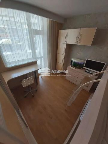 Квартира на продажу в Ростове-на-Дону, улица Закруткина, 41-43 фото №5
