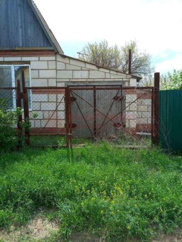 Дача на продажу в Новом Рычане, персиковая фото №1