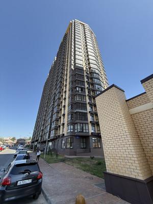 Квартира на продажу в Ростове-на-Дону, 23-я линия ул, 54 фото №0