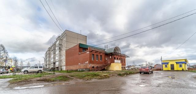 Торговая площадь на продажу в Ферма, Строителей ул, 28 фото №0