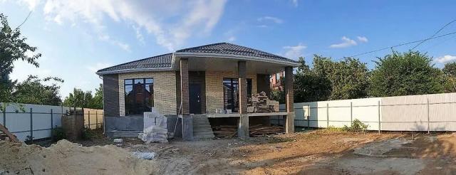 Дом на продажу в Ростове-на-Дону, Крещенская улица фото №0