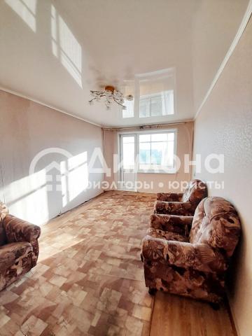 Квартира на продажу в Орске, улица Комарова, 6 фото №0
