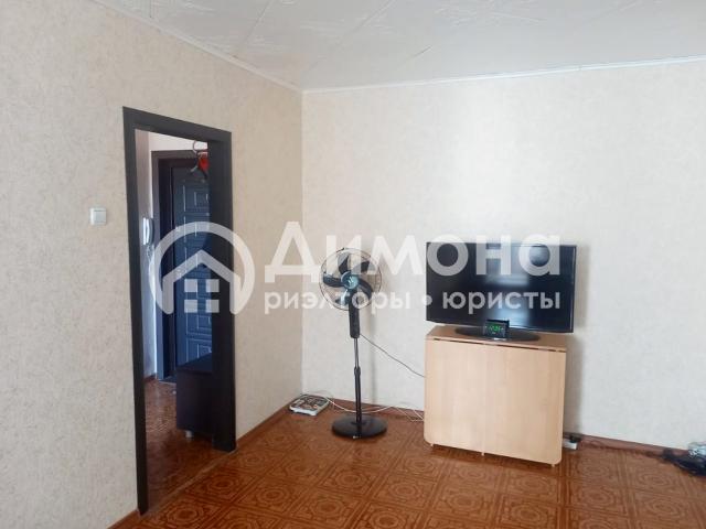 Квартира на продажу в Орске, улица Юлина, 16а фото №0