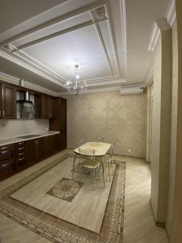 Квартира на продажу в Ростове-на-Дону, улица Малюгиной, 232 фото №0