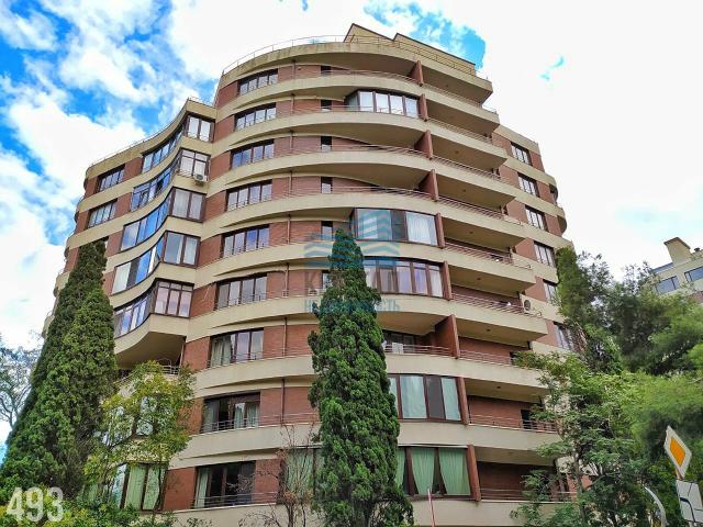 Квартира на продажу в Ялте, Парковый проезд, 6А фото №0