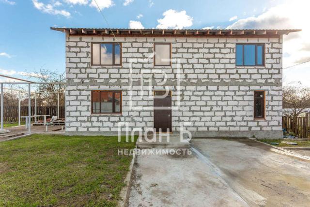 Дом на продажу в Калуге, Вишневая улица, 111 фото №0