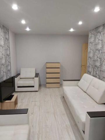 Квартира на продажу в микрорайонеХимки ( Новогорск), Пролетарская улица, 3 фото №1