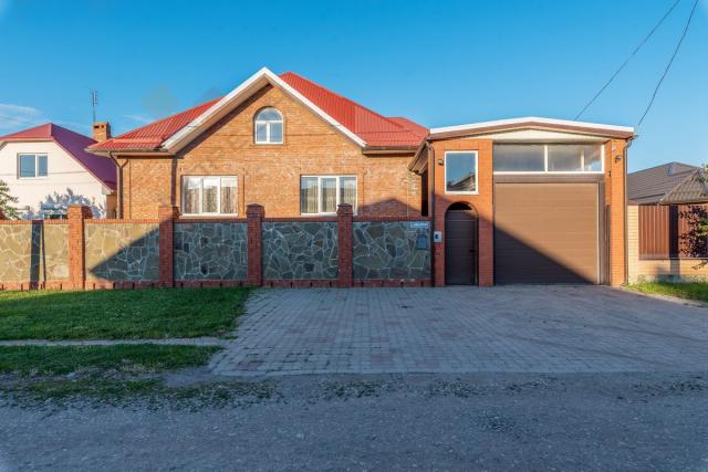 Дом на продажу в Южном, посёлок Южный Алма-Атинская улица, 7 фото №0