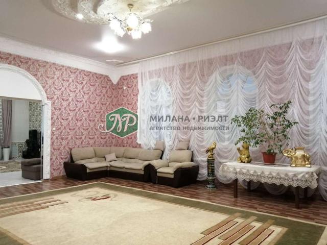 Дом на продажу в Омске, Багратиона улица фото №0