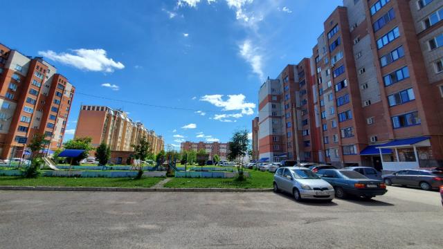 Квартира на продажу в селе Мариинский, Лазурная улица, д.15 фото №0