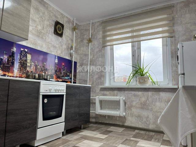 Квартира на продажу в Орёле, Металлургов улица, 21 фото №0
