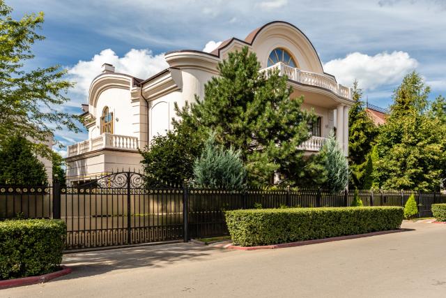 Дом на продажу в селе Николо-Урюпино, Новаховская улица, д.11 фото №1