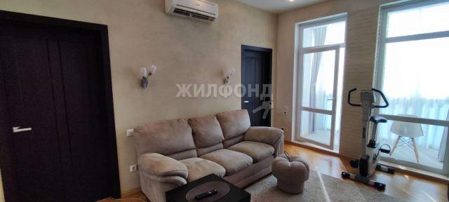 Квартира на продажу в Новокузнецке, Кирова улица, 37 фото №0