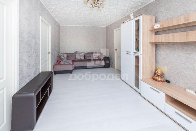 Квартира на продажу в Екатеринбурге, улица Мельникова, 52  фото №4