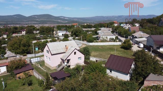 Дом на продажу в селе Орлиное, Молодёжная улица, 34 фото №1