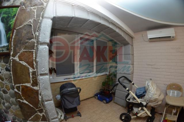 Квартира на продажу по адресу Россия, Республика Крым, Алушта, посёлок городского типа Партенит, Солнечная улица, 8 фото №7