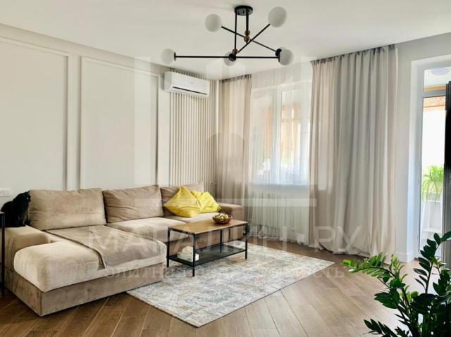 Квартира на продажу в Ростове-на-Дону, Стачки, 25 фото №0