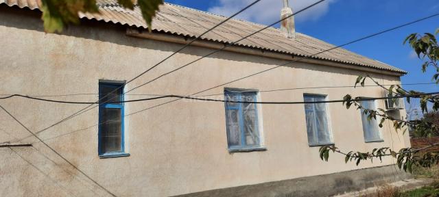 Дом на продажу в посёлке Солнечный, улица Караизюмская фото №1
