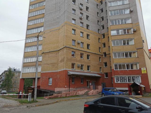 Офис на продажу в Кирове, улица Сурикова, 14 фото №1