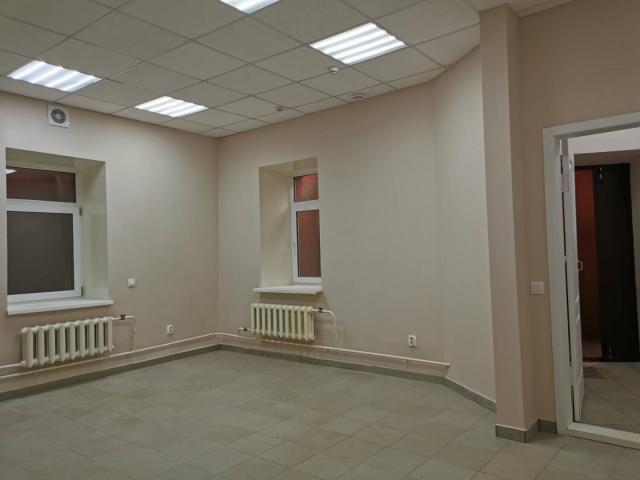 Офис на продажу в Кирове, улица Сурикова, 14 фото №4