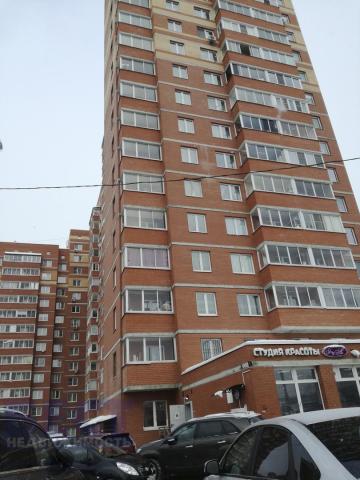 Квартира на продажу в Лобне, Спортивная улица, 1 фото №0