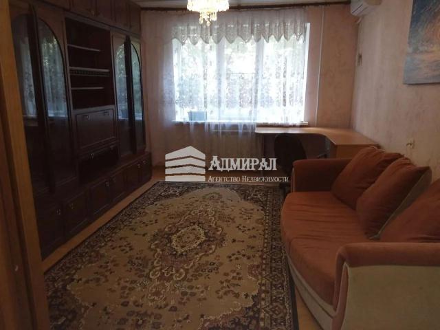 Квартира на продажу в Ростове-на-Дону, улица Малиновского, 72/1 фото №1