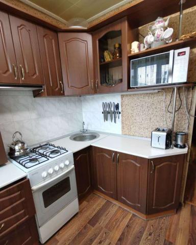 Квартира на продажу в Шахтах, ул. Искра, 49 фото №0