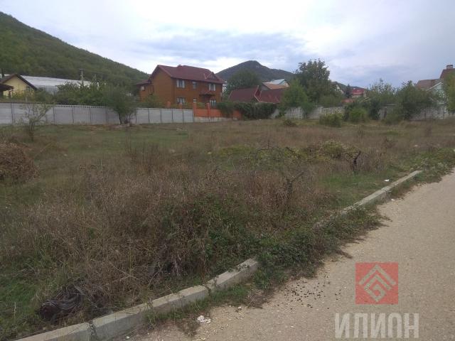 Участок на продажу в селе Орлиное, Полевая улица фото №1