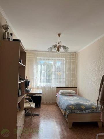 Квартира на продажу в Чебоксаре, улица Космонавта Андрияна Григорьевича Николаева, 53 фото №0