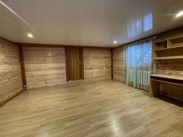Дом на продажу в Кирове, Придорожная улица, 1 фото №1
