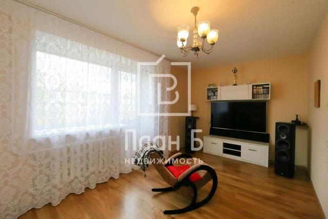 Квартира на продажу в Калуге, Пионерская улица, 15 фото №0