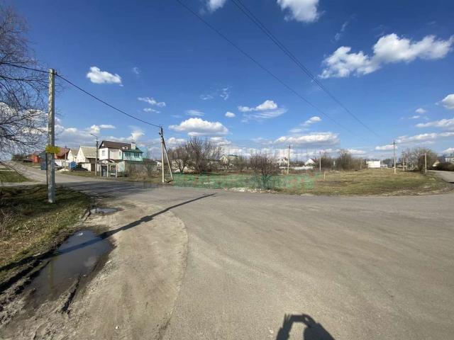 Участок на продажу в Строителе, Шоссейная улица фото №1