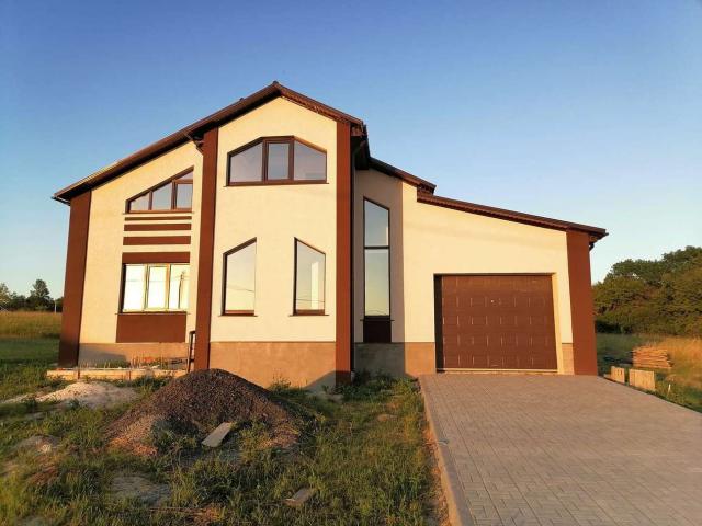 Дом на продажу в Строителе, Ленина улица фото №1