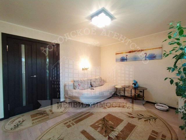 Квартира на продажу в Калуге, Полесская улица, 43 фото №1