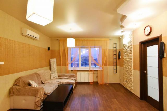 Квартира на продажу в Кирове, Маклина ул., 7 фото №1