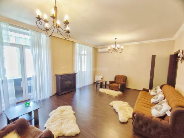 Квартира на продажу в Севастополе, Античный проспект, д.8 фото №0