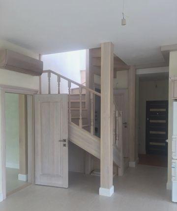 Квартира на продажу по адресу Россия, Республика Крым, Ялта, посёлок Горное, 18Б фото №1